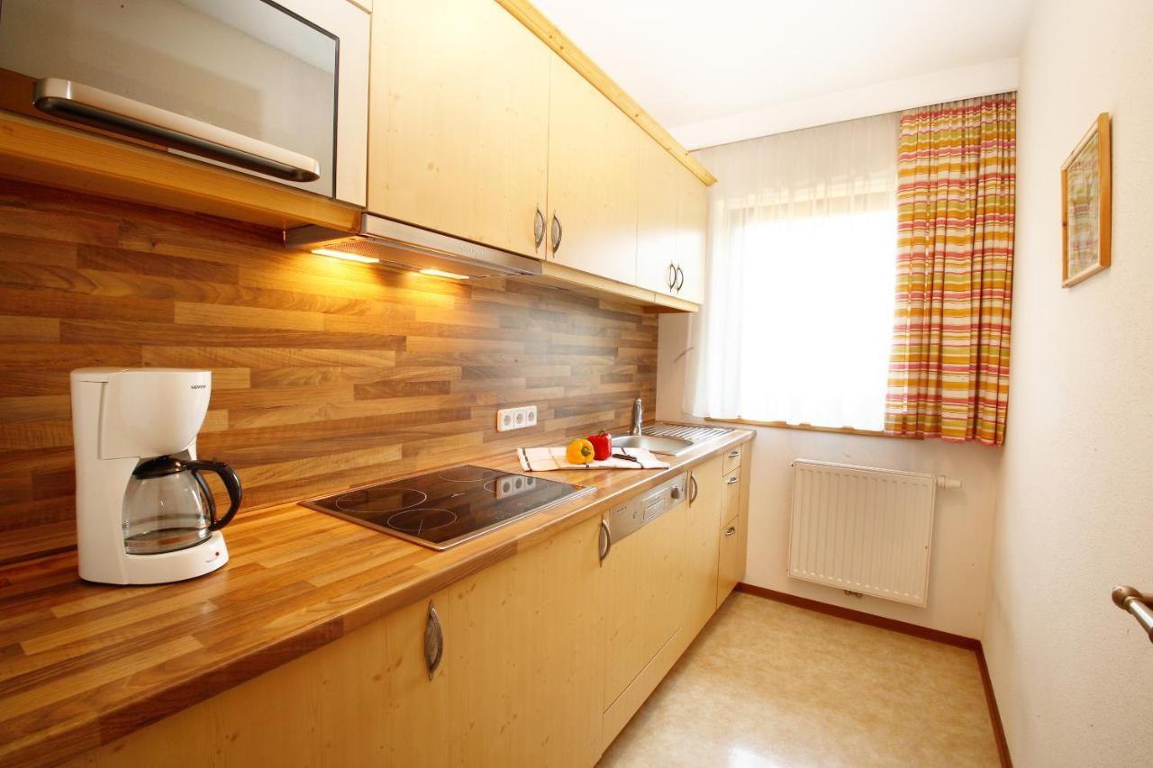 Ferienhof Lackner Ried im Zillertal Kamer foto